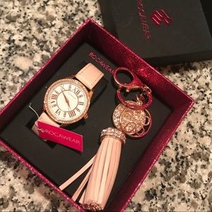 3 items for $25❣️❣️❣️ SALE ❣️❣️❣️
NWT Rocaware Gift Set